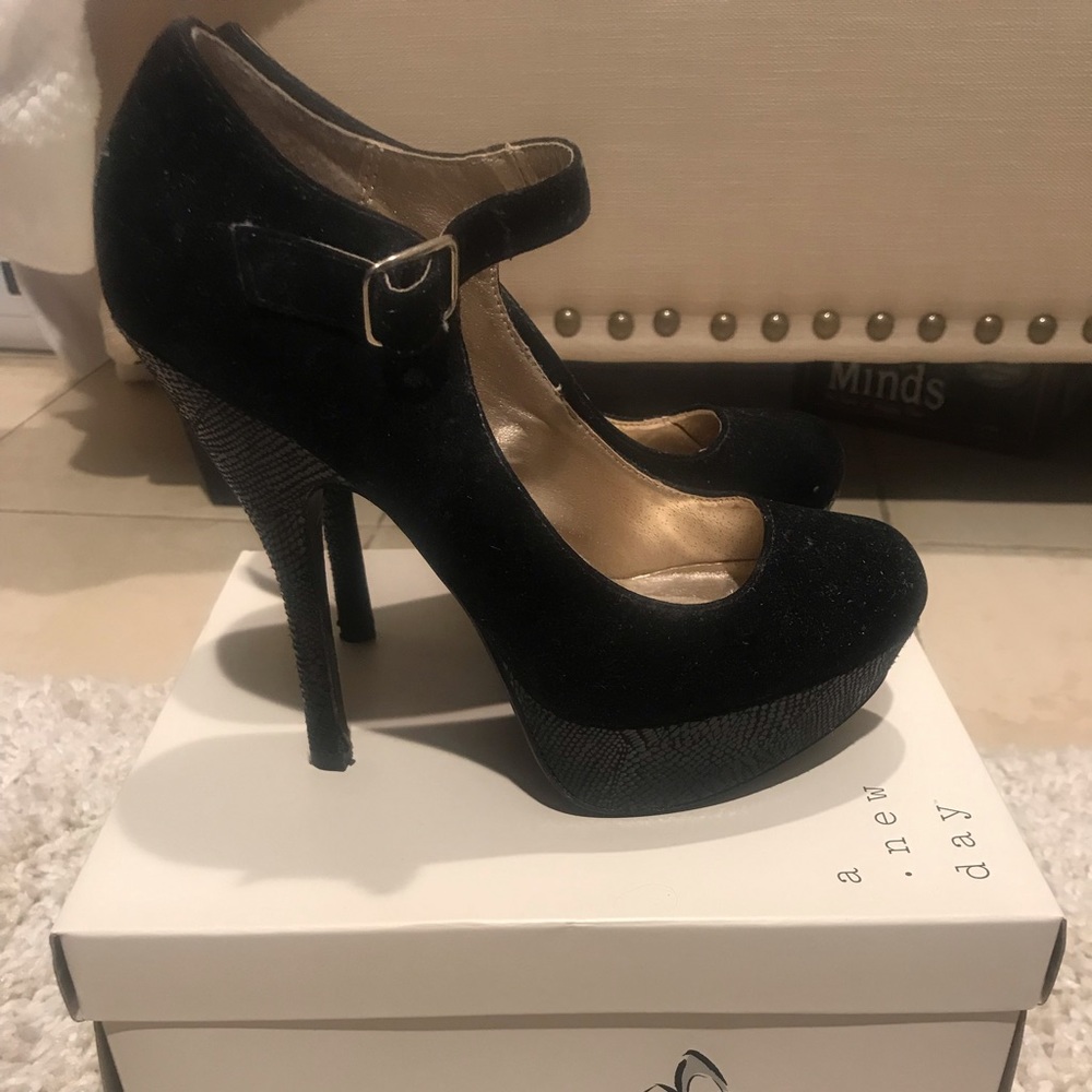 Shoes! 15-20 dollars each!